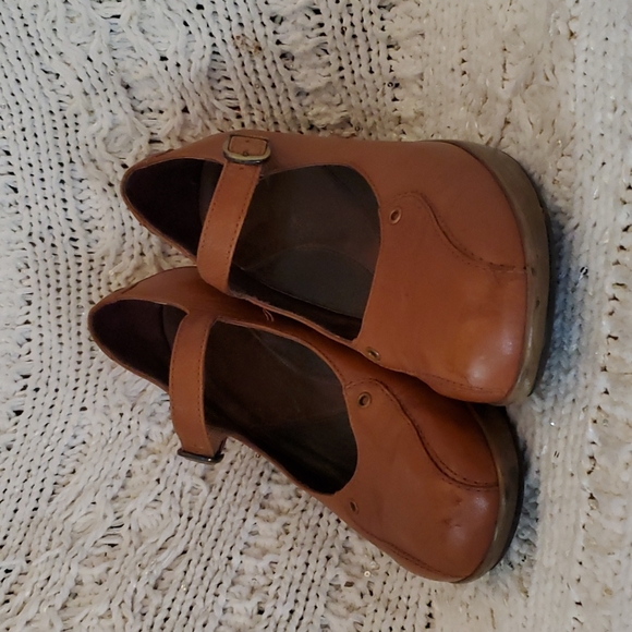 dansko mary jane sneakers